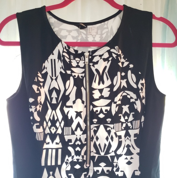 [H&M] 🖤Cocktail Dress - Picture 2 of 2